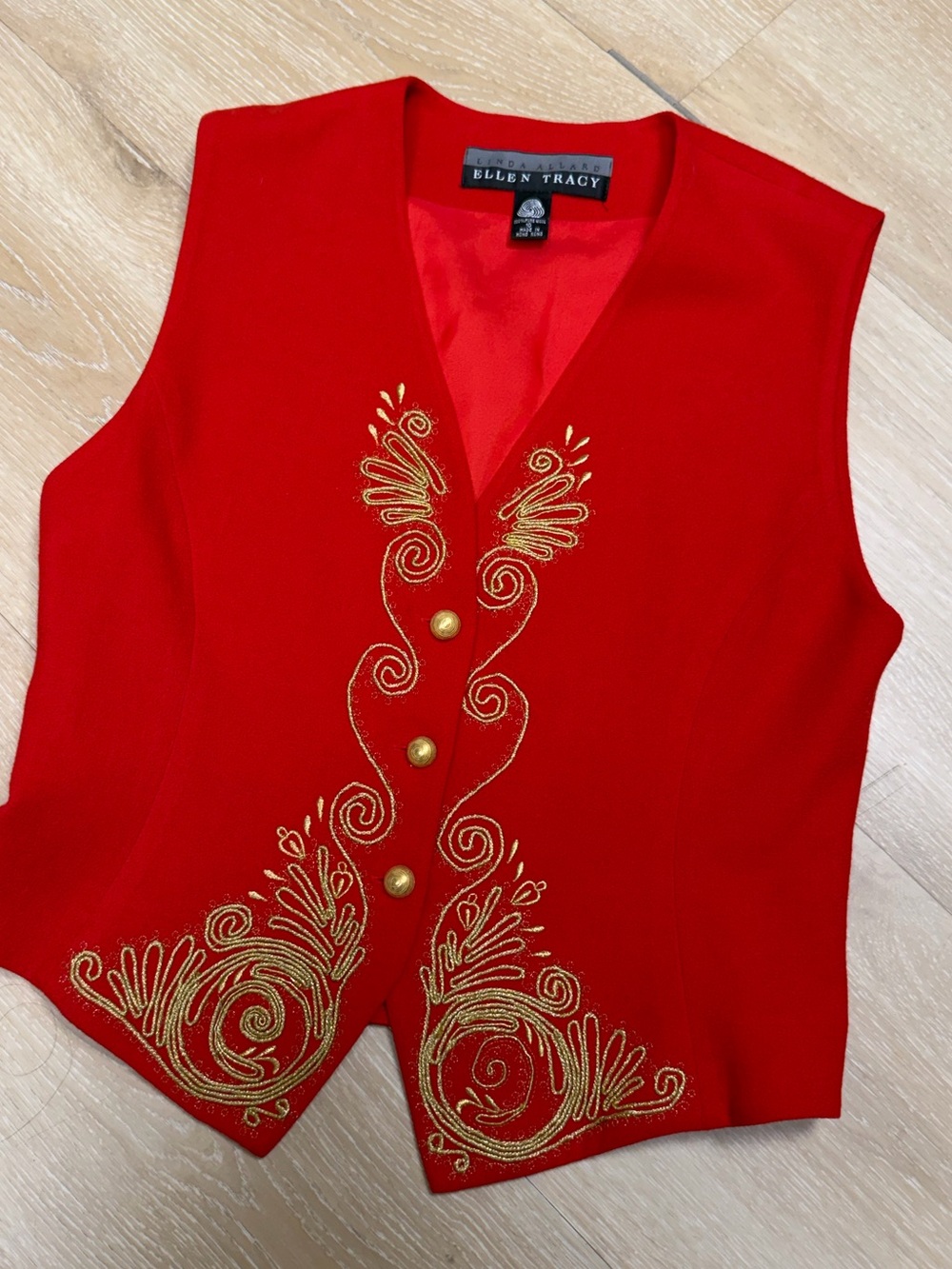 Vintage Ellen Tracy Linda Allard Red Vest Metallic Gold Embroidered Scrolls 10